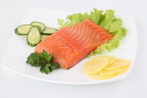 Los ácidos grasos Omega 3 y 6 se encuentran en altas concentraciones en los pescados.